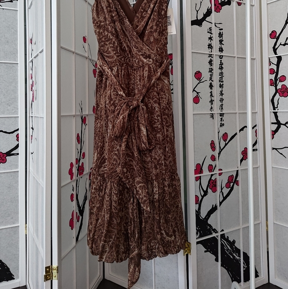 Mahogany BCBGMaxAzria Dress nwt - Picture 8 of 10